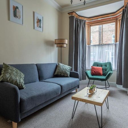 Milton Stays - Cosy 2 Bed House, 15 Min Walk To York City Center, For Up To 6 - With Period Features, Fireplace, Superfast Wi-Fi, Private Garden, Free On Street Parking Exterior foto