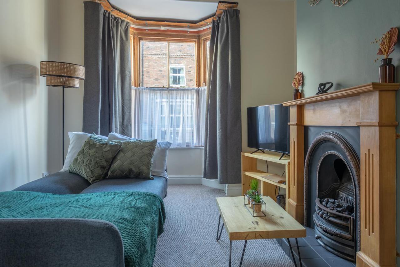Milton Stays - Cosy 2 Bed House, 15 Min Walk To York City Center, For Up To 6 - With Period Features, Fireplace, Superfast Wi-Fi, Private Garden, Free On Street Parking Exterior foto